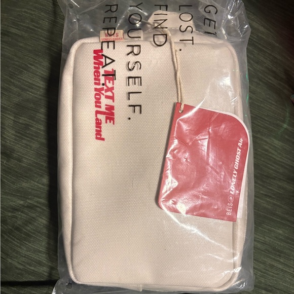 Beis Text Me When You Land Crossbody Bag with Red Cardholder - Picture 4 of 4